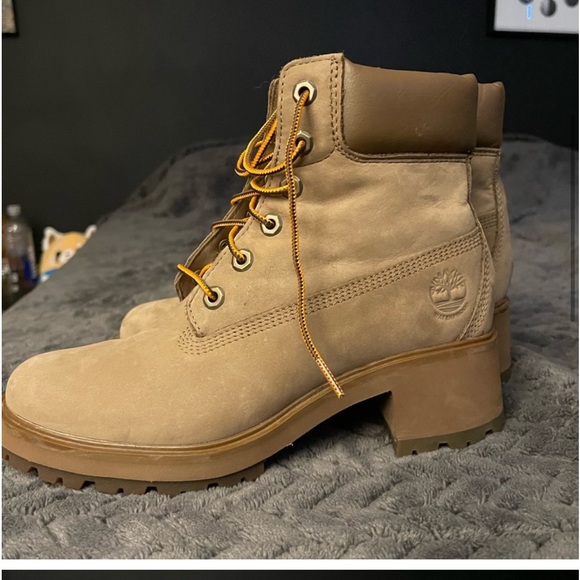 Timblerland Kinsley 6in waterproof boots in taupe - Picture 2 of 5